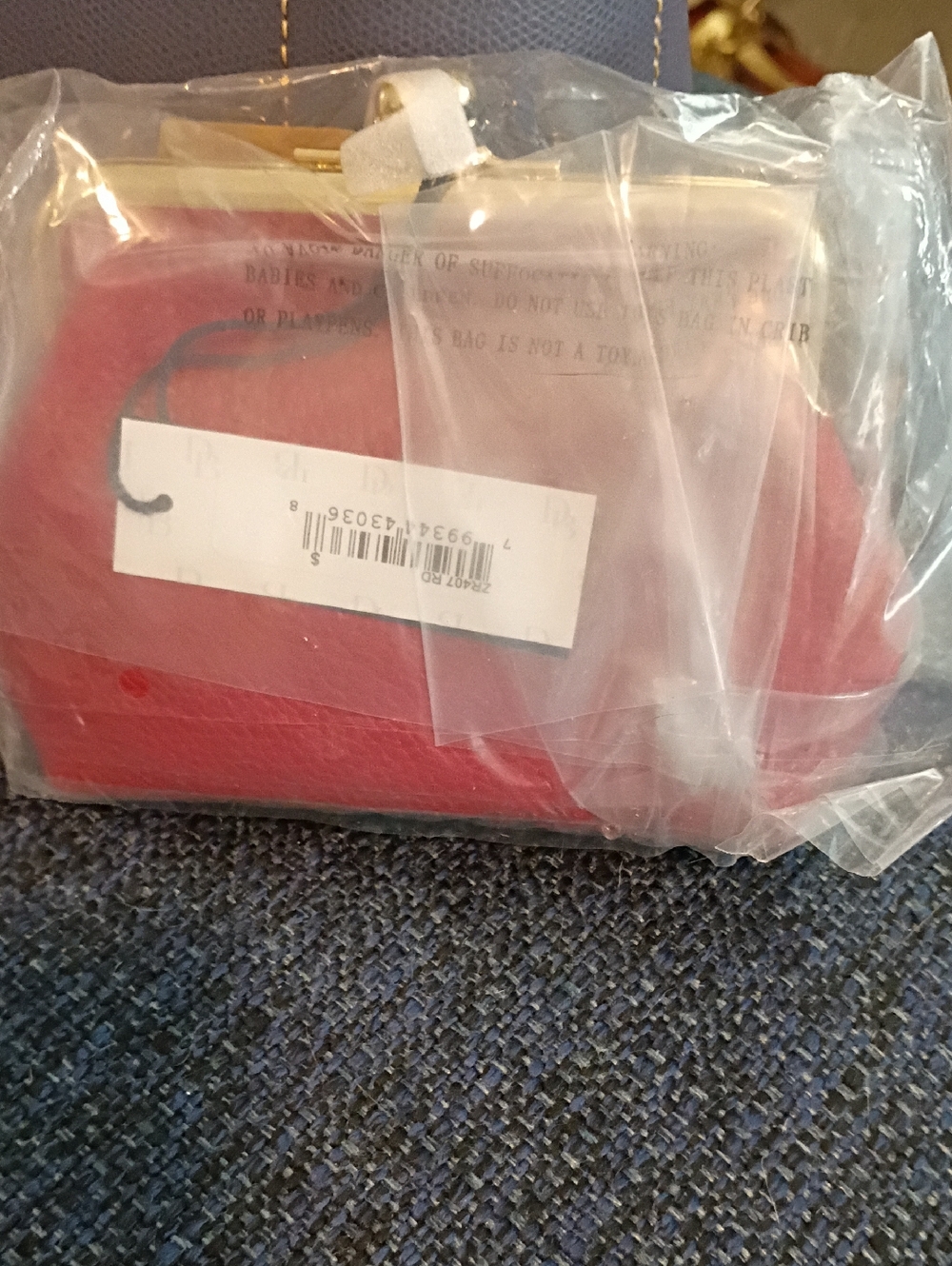 Dooney And Bourke Kisslock Clutch - Picture 2 of 3